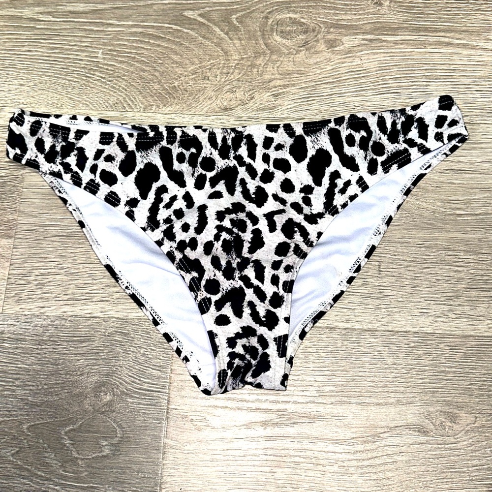 Leopard Print Women's Swim Bottom